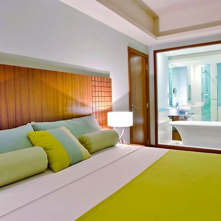 The Lighthouse Marina Resort Olongapo Esterno foto