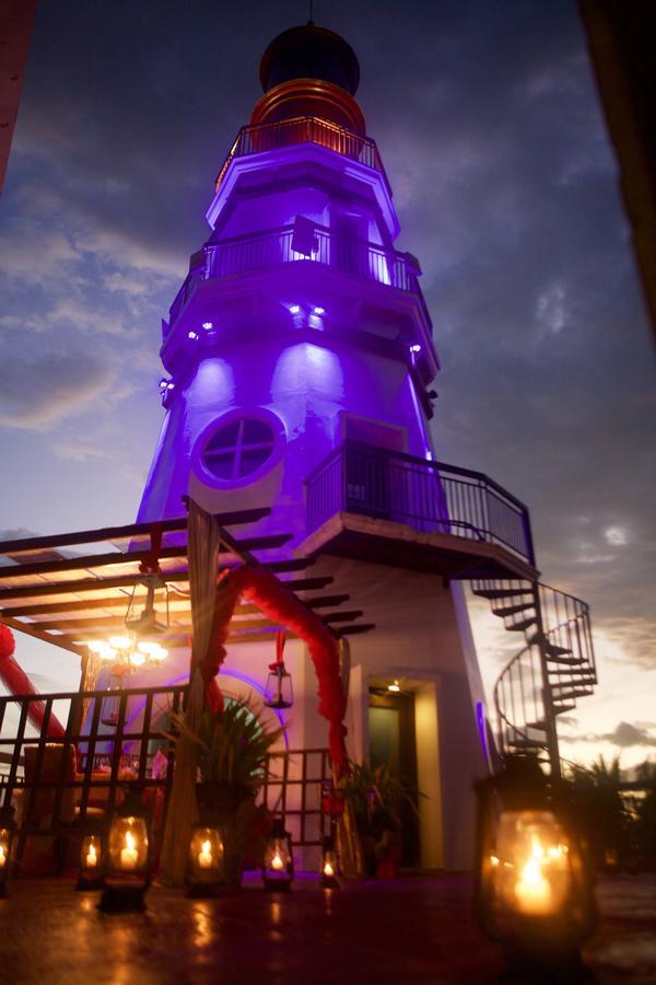 The Lighthouse Marina Resort Olongapo Esterno foto